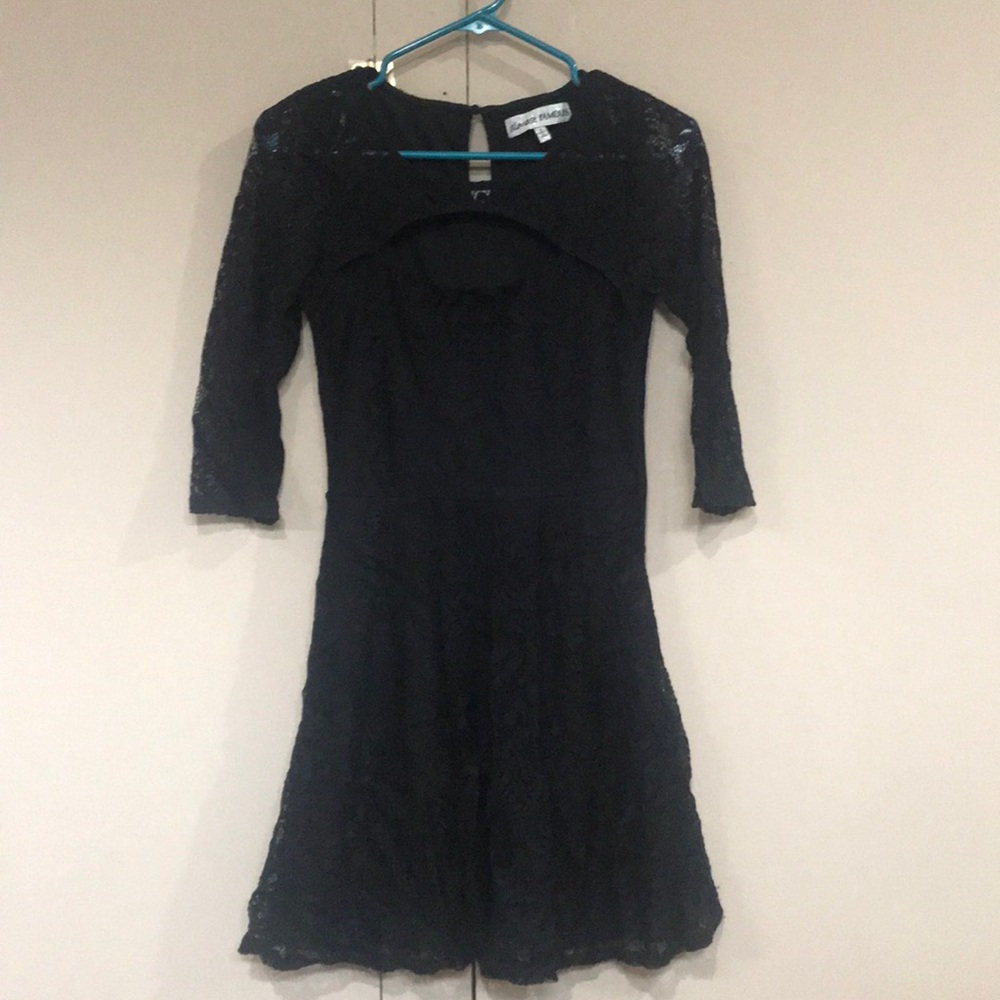 Black lacey skater fit dress. Sz Sm